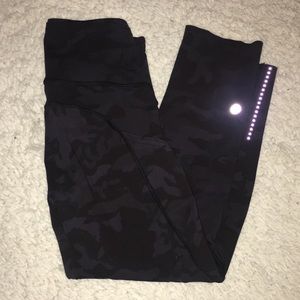 Camo lululemon capris